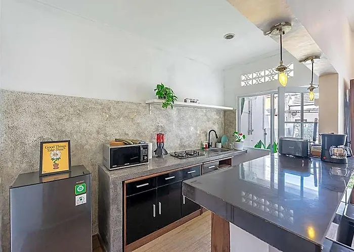 Canggu 2br Tiny + Rooftop And Workspace Buduk